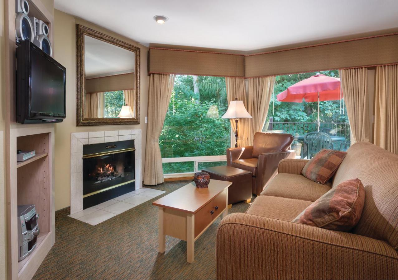 Whispering Woods Resort Welches Eksteriør bilde