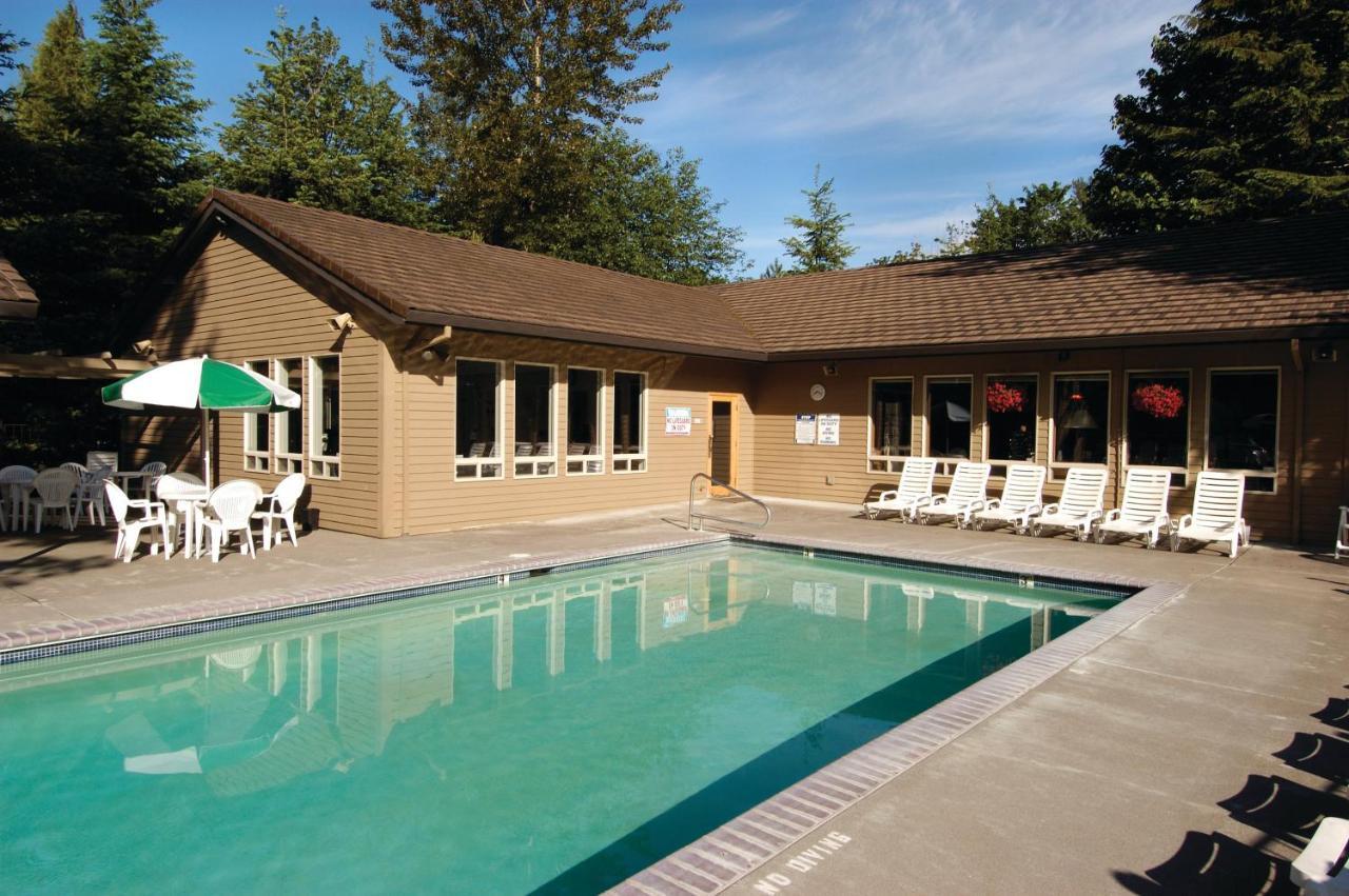 Whispering Woods Resort Welches Eksteriør bilde
