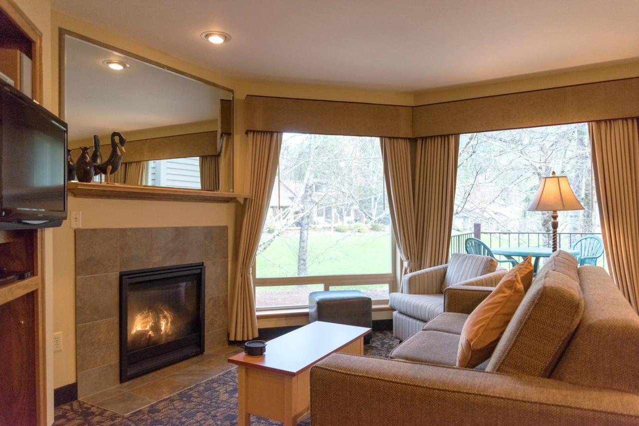 Whispering Woods Resort Welches Rom bilde
