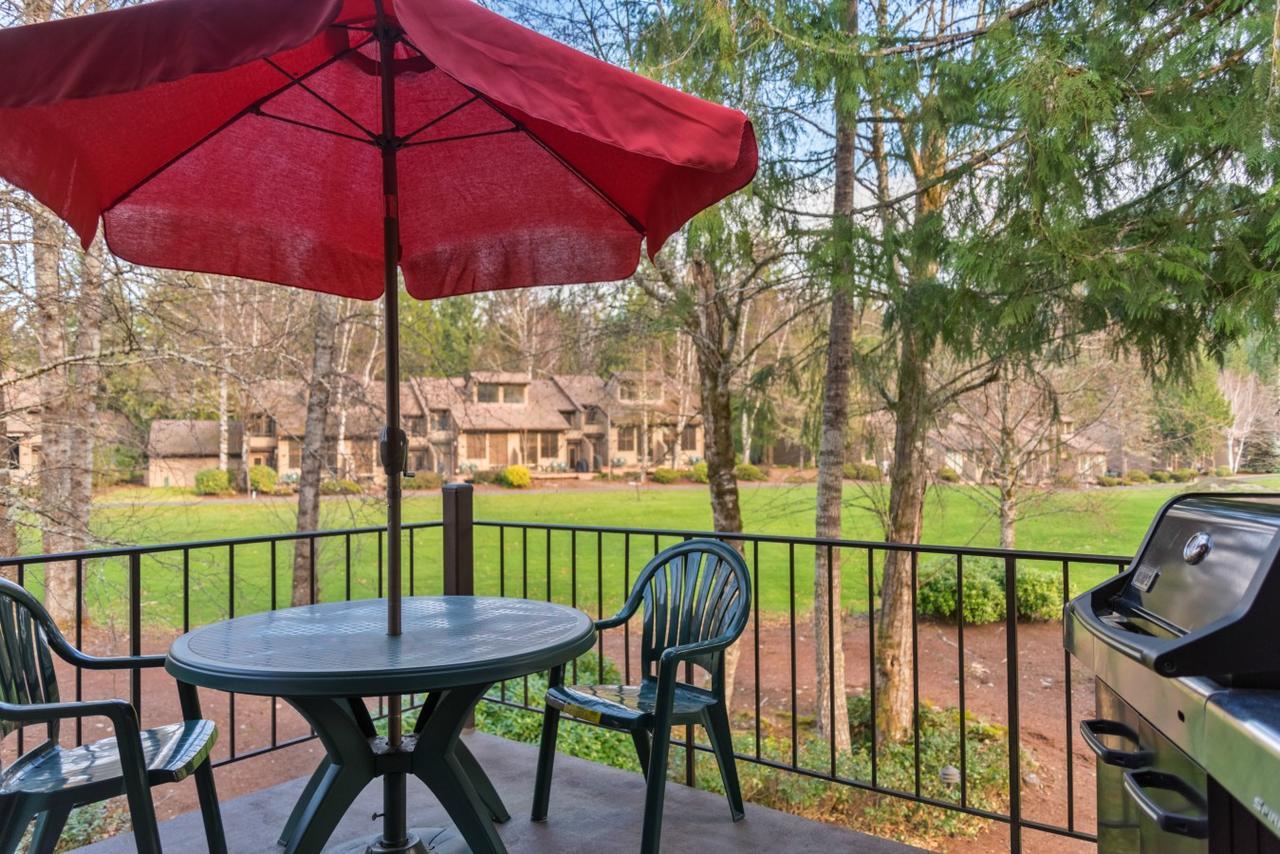 Whispering Woods Resort Welches Rom bilde